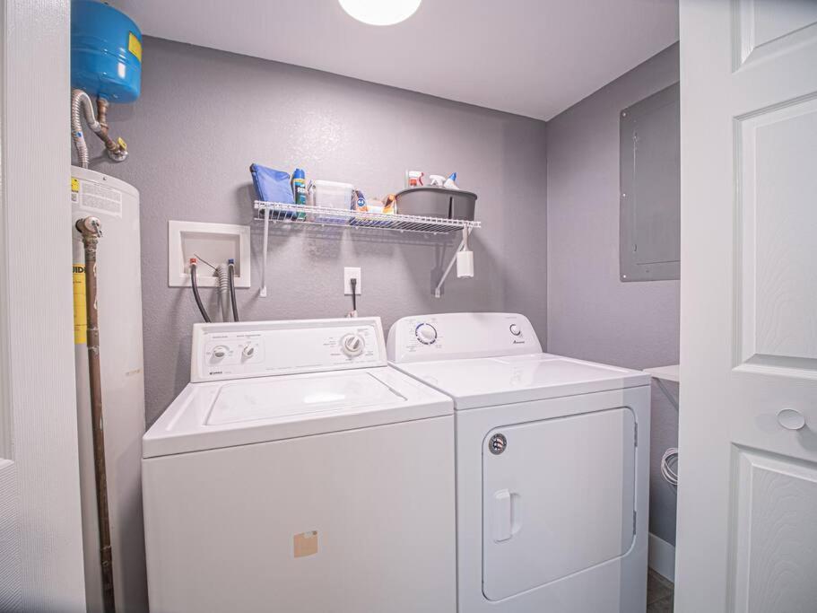 Homey Convenient To And I-75! Holiday home
